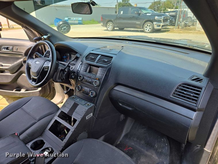 image for item EM0647 2018 Ford Explorer Police Interceptor SUV