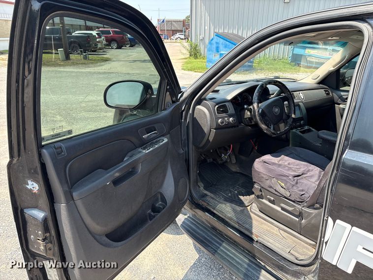 image for item EM0649 2011 Chevrolet Tahoe Police SUV