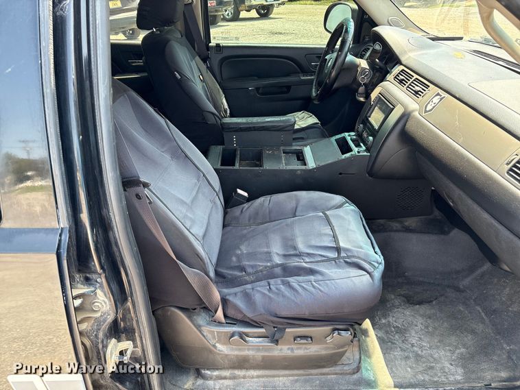 image for item EM0649 2011 Chevrolet Tahoe Police SUV