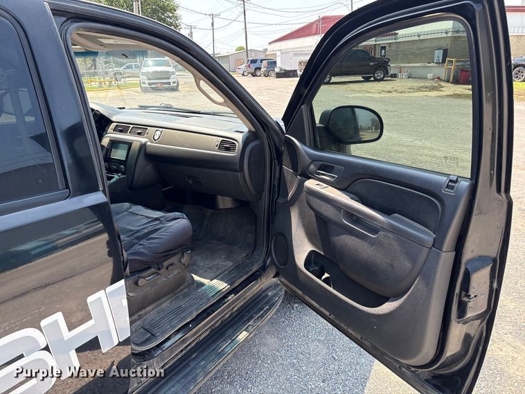 image for item EM0649 2011 Chevrolet Tahoe Police SUV