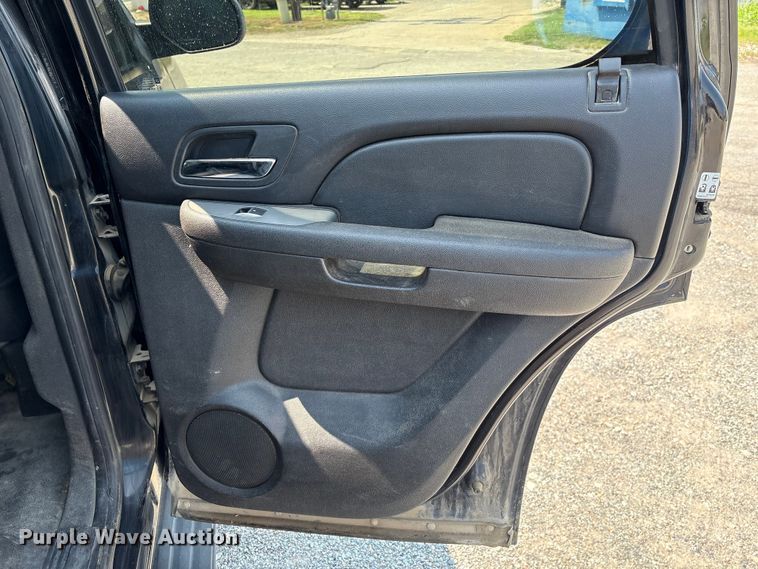 image for item EM0649 2011 Chevrolet Tahoe Police SUV