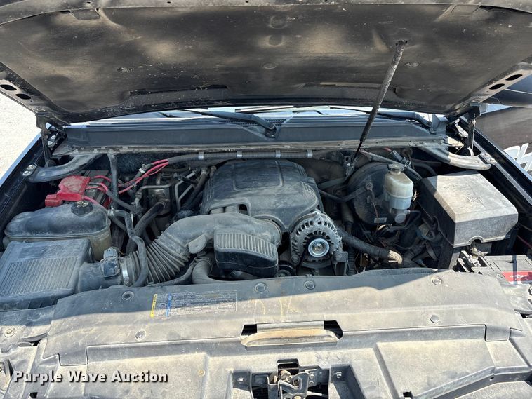 image for item EM0649 2011 Chevrolet Tahoe Police SUV