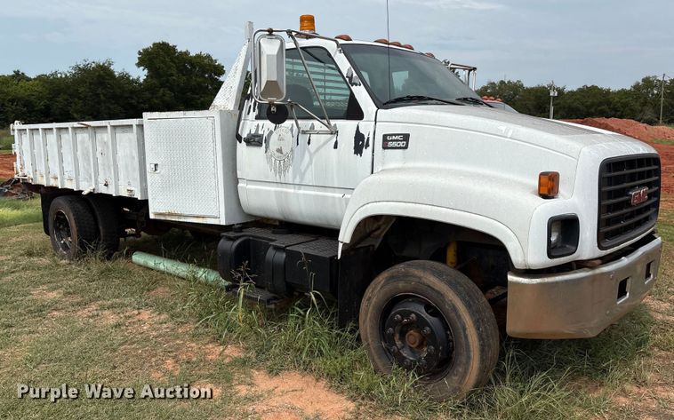 image for item EM0653 2000 GMC C6500 dump truck