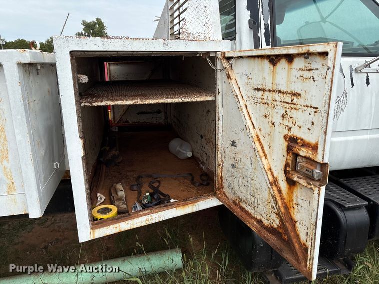 image for item EM0653 2000 GMC C6500 dump truck