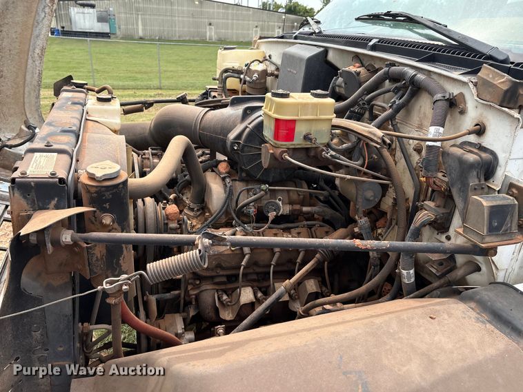 image for item EM0653 2000 GMC C6500 dump truck