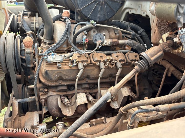 image for item EM0653 2000 GMC C6500 dump truck