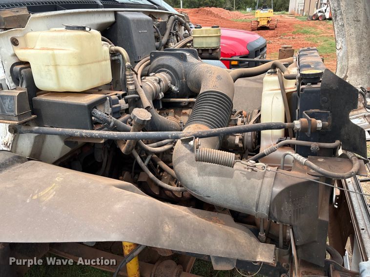 image for item EM0653 2000 GMC C6500 dump truck