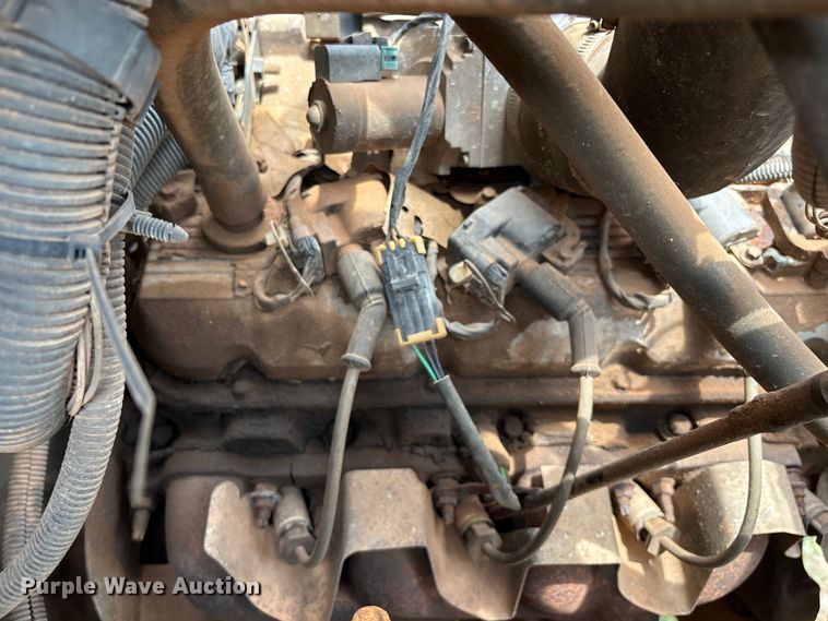 image for item EM0653 2000 GMC C6500 dump truck