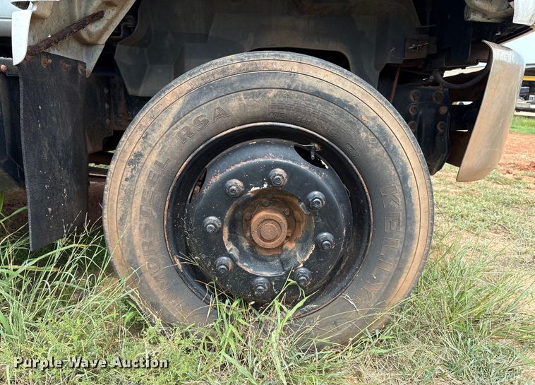 image for item EM0653 2000 GMC C6500 dump truck