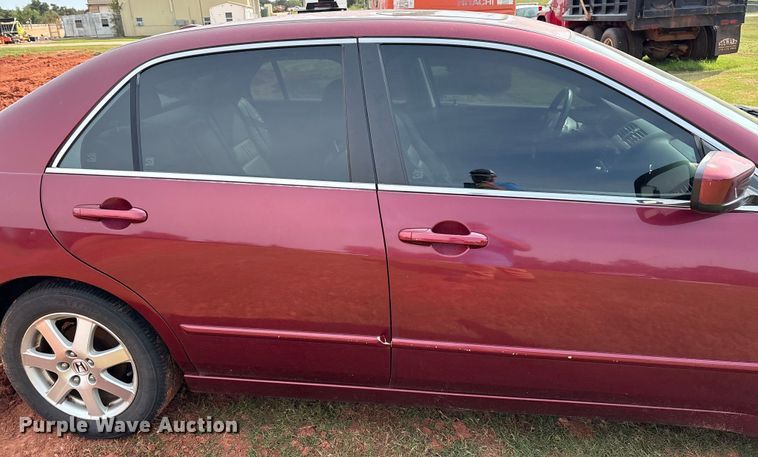 image for item EM0655 2005 Honda Accord Sedan