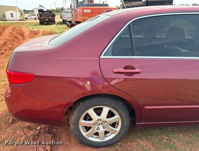 image for item EM0655 2005 Honda Accord Sedan