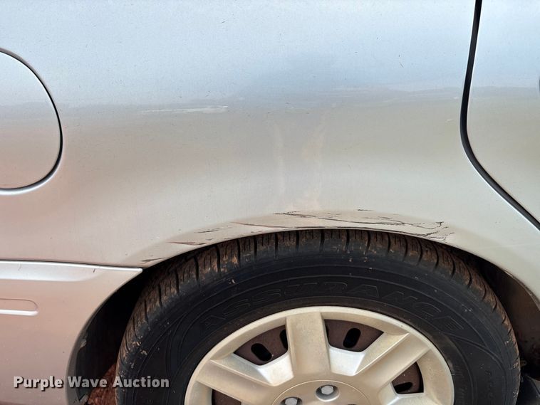 image for item EM0656 2004 Ford Taurus LX 