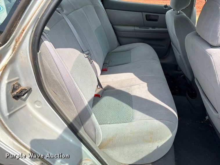 image for item EM0656 2004 Ford Taurus LX 