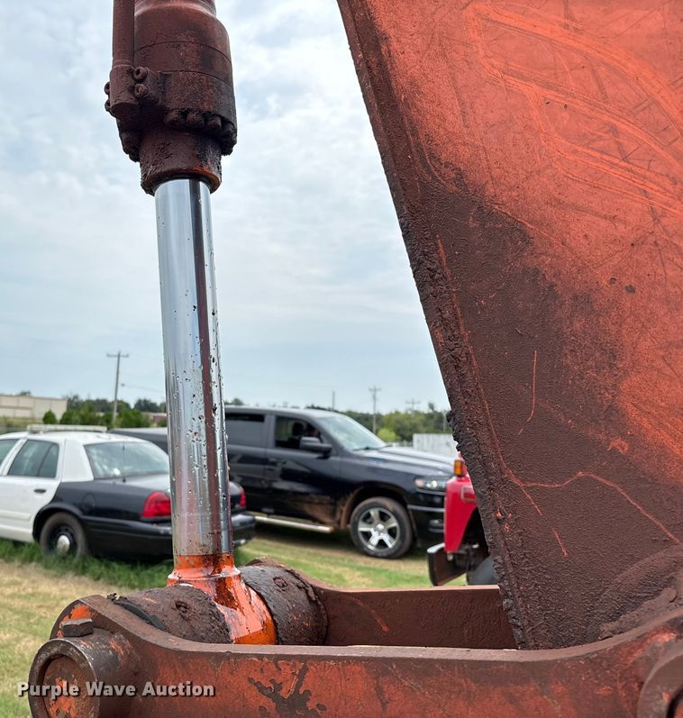 image for item EM0657 2006 Hitachi Zaxis 160LC excavator