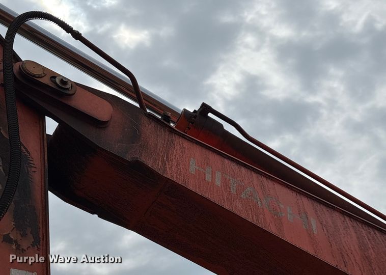 image for item EM0657 2006 Hitachi Zaxis 160LC excavator