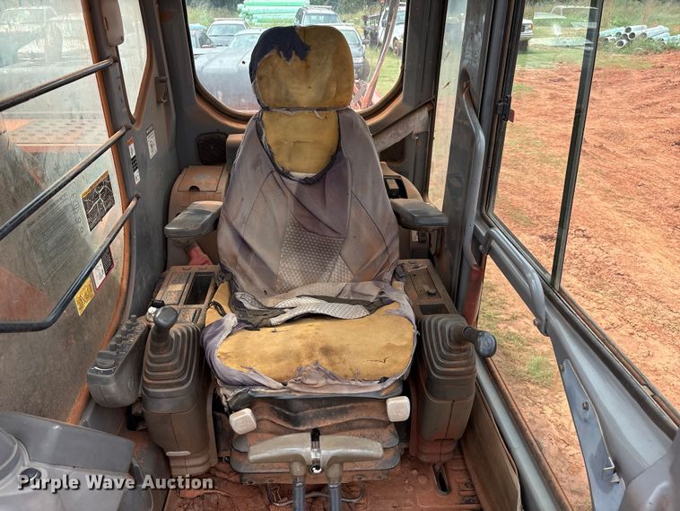 image for item EM0657 2006 Hitachi Zaxis 160LC excavator