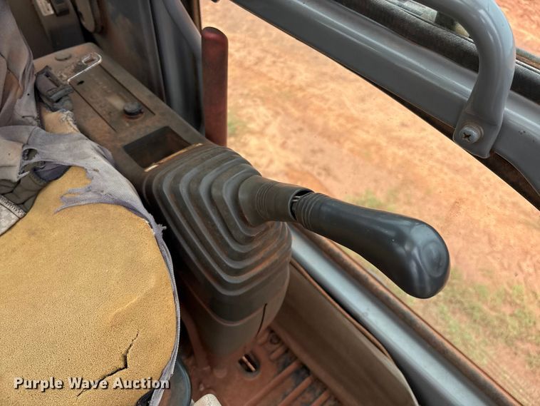 image for item EM0657 2006 Hitachi Zaxis 160LC excavator