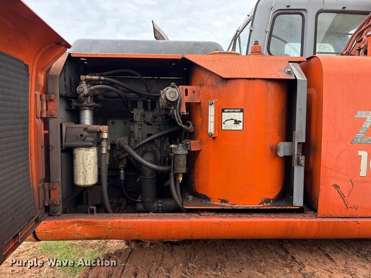 image for item EM0657 2006 Hitachi Zaxis 160LC excavator