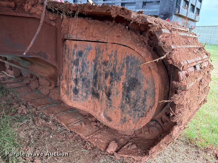 image for item EM0657 2006 Hitachi Zaxis 160LC excavator