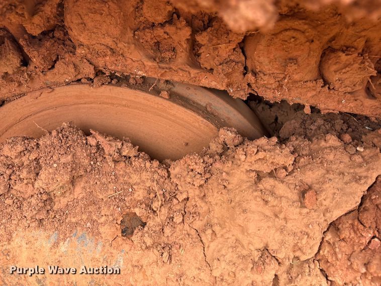 image for item EM0657 2006 Hitachi Zaxis 160LC excavator