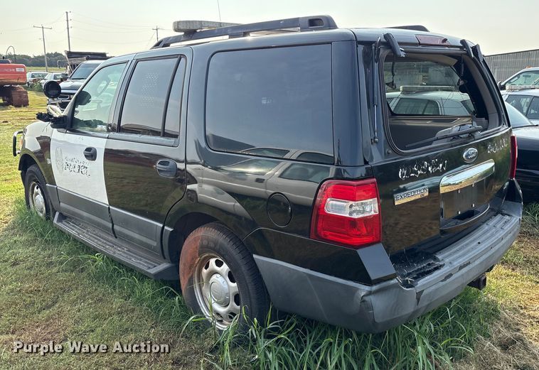 image for item EM0660 2010 Ford Expedition XLT SUV