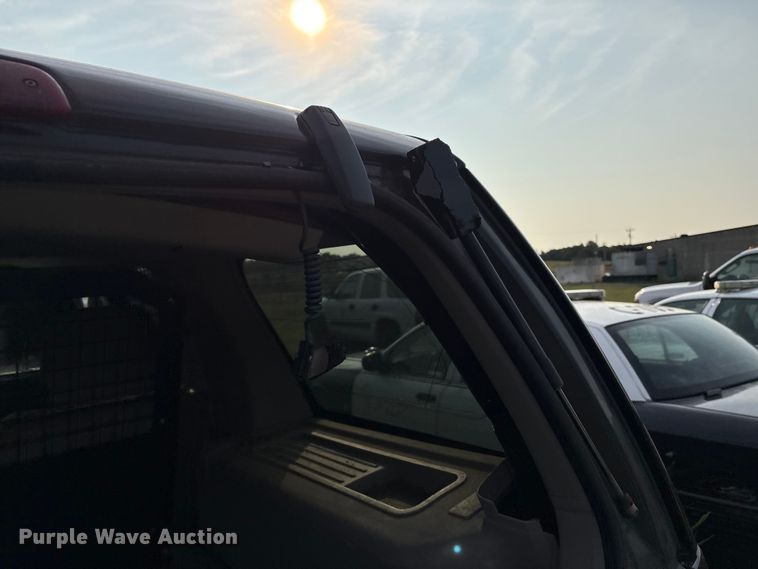 image for item EM0660 2010 Ford Expedition XLT SUV