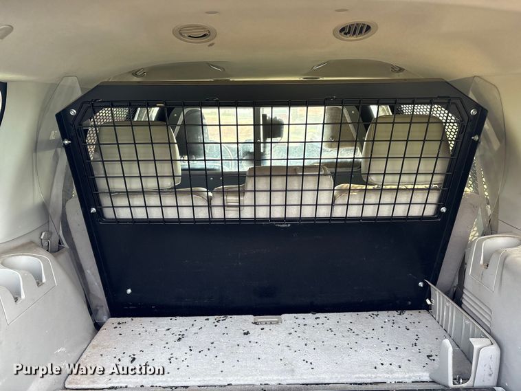 image for item EM0660 2010 Ford Expedition XLT SUV