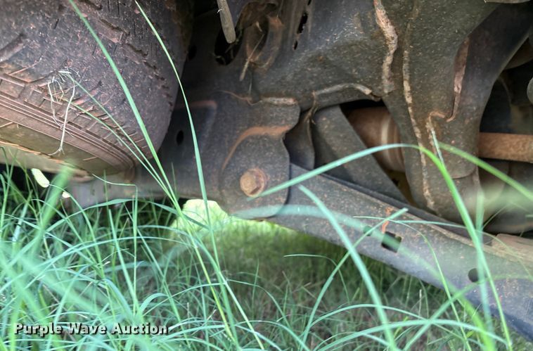 image for item EM0660 2010 Ford Expedition XLT SUV