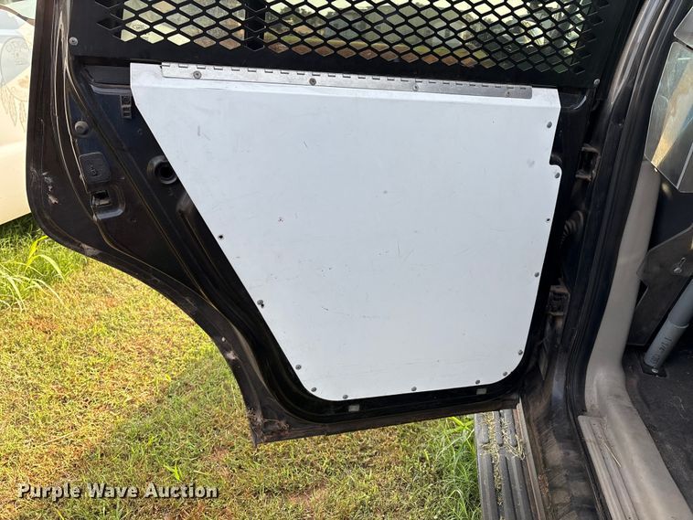 image for item EM0660 2010 Ford Expedition XLT SUV