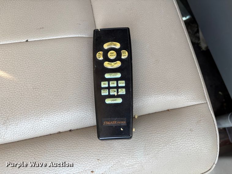 image for item EM0660 2010 Ford Expedition XLT SUV