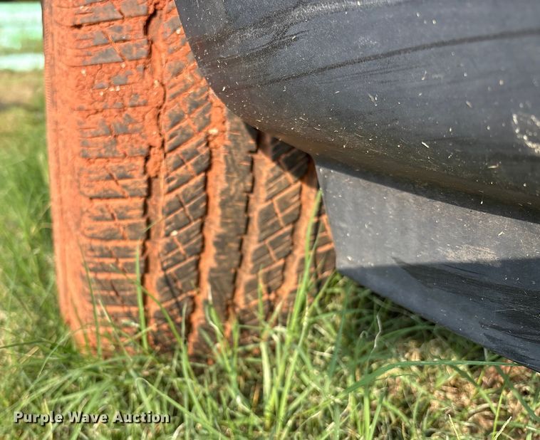 image for item EM0660 2010 Ford Expedition XLT SUV