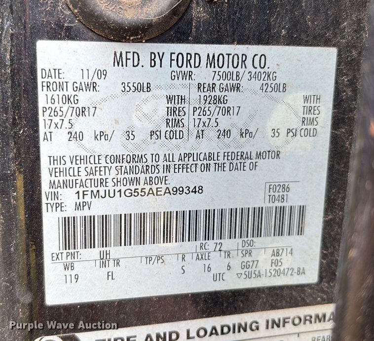 image for item EM0660 2010 Ford Expedition XLT SUV