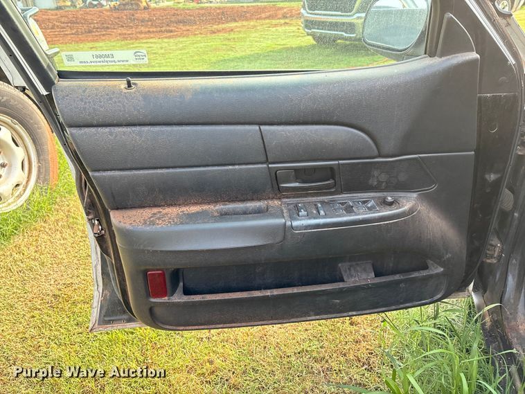 image for item EM0661 2010 Ford Crown Victoria Police Interceptor 