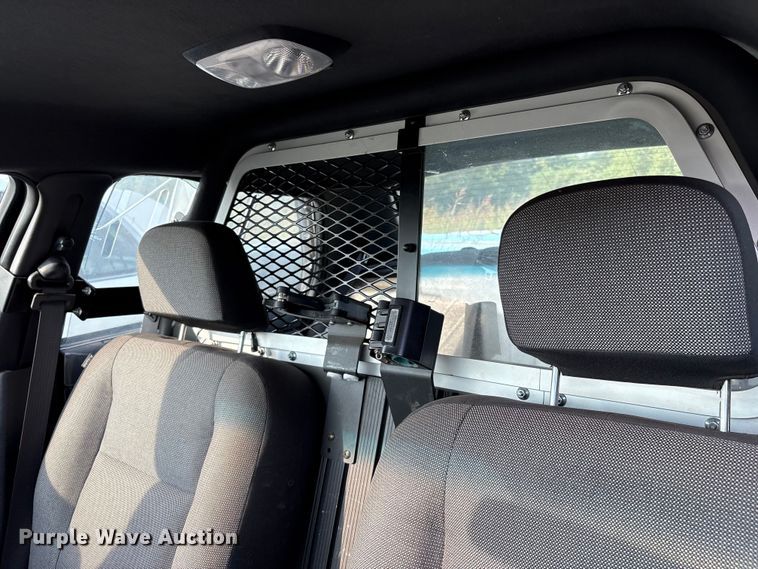 image for item EM0661 2010 Ford Crown Victoria Police Interceptor 