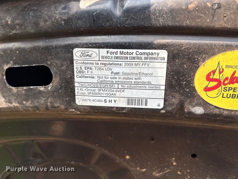 image for item EM0661 2010 Ford Crown Victoria Police Interceptor 