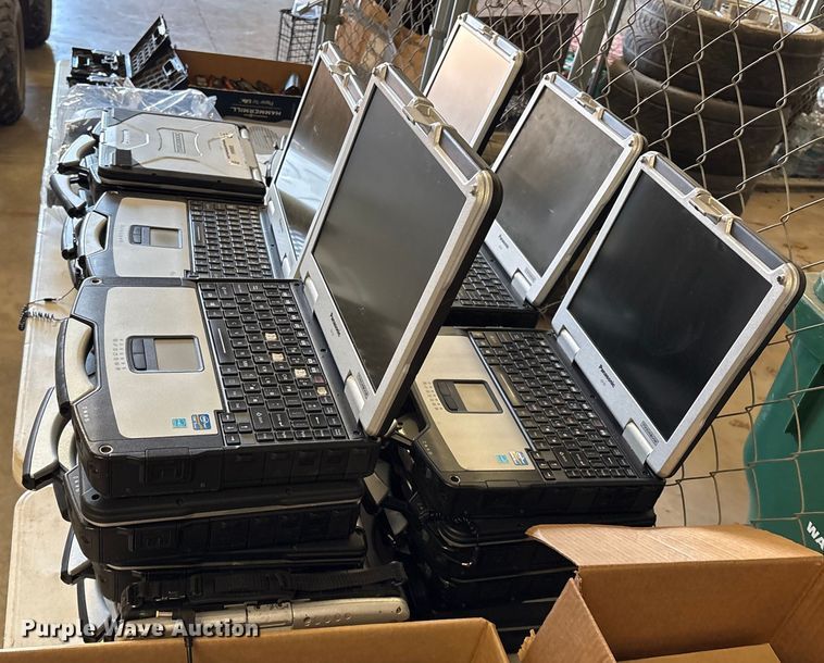 image for item EM0664 (25) Panasonic Toughbook CF-31 laptops