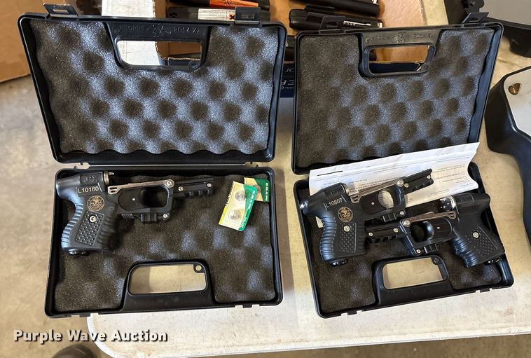 image for item EM0665 (3) Cobra JPX 450 pepper spray dispenser