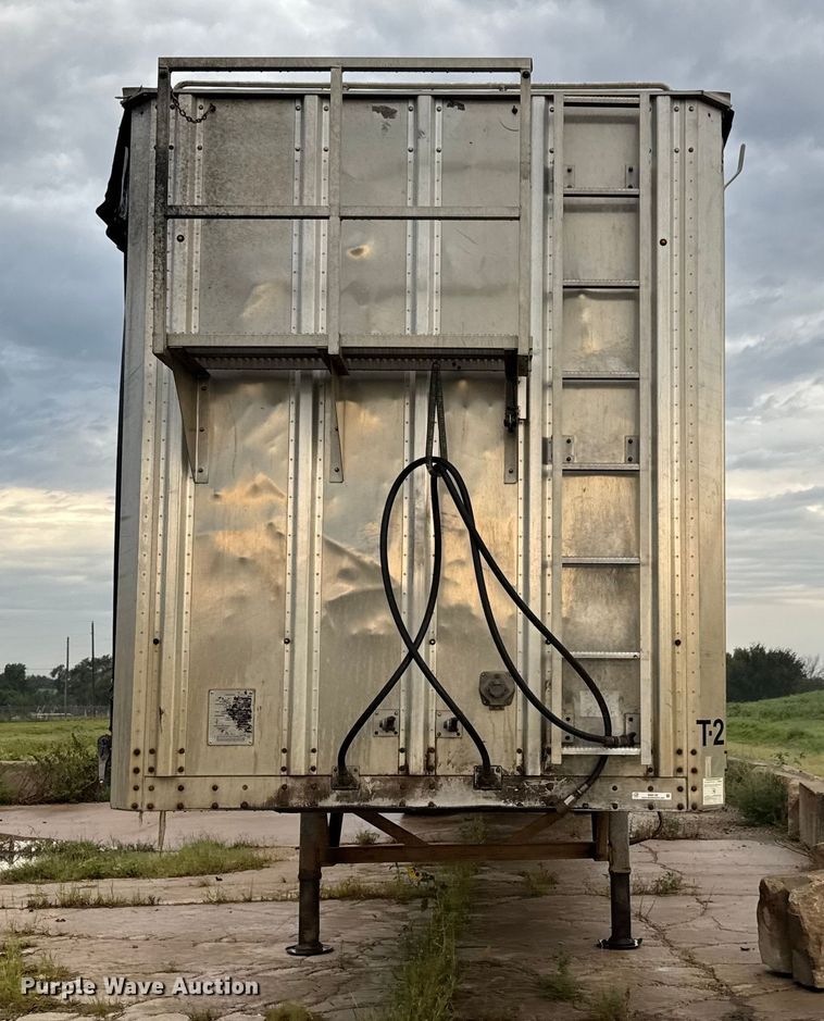 image for item EM8162 2014 Wilkens 0K2RA23PCESBX walking floor trailer