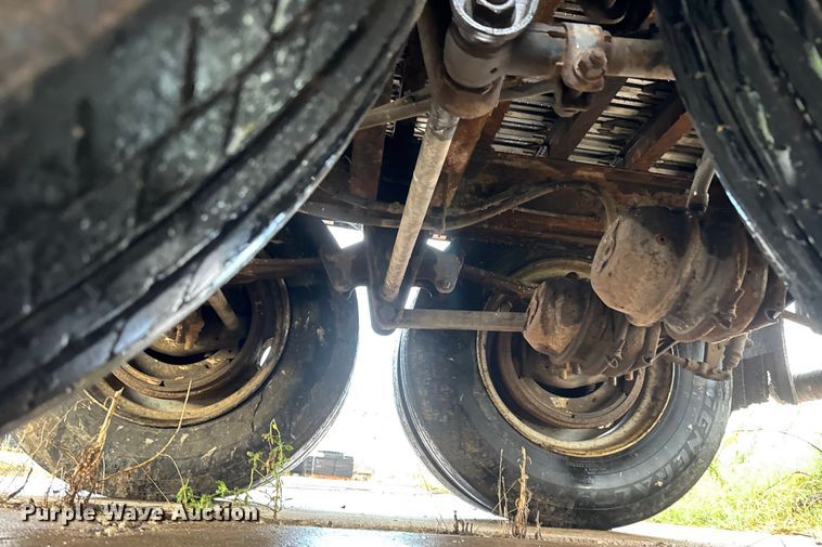 image for item EM8162 2014 Wilkens 0K2RA23PCESBX walking floor trailer