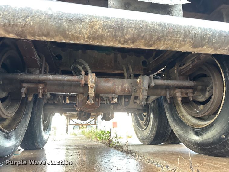 image for item EM8162 2014 Wilkens 0K2RA23PCESBX walking floor trailer