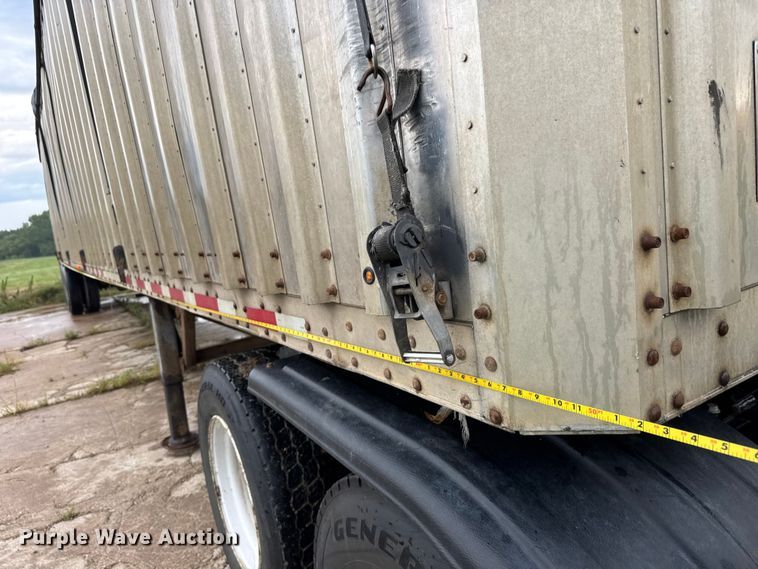 image for item EM8162 2014 Wilkens 0K2RA23PCESBX walking floor trailer