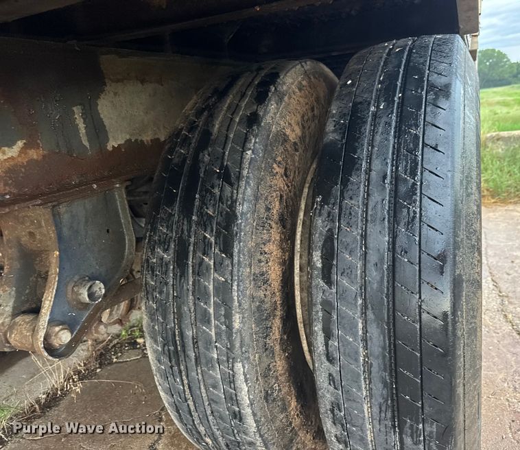 image for item EM8162 2014 Wilkens 0K2RA23PCESBX walking floor trailer