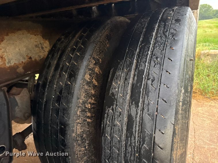 image for item EM8162 2014 Wilkens 0K2RA23PCESBX walking floor trailer