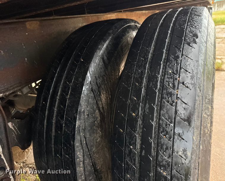 image for item EM8162 2014 Wilkens 0K2RA23PCESBX walking floor trailer