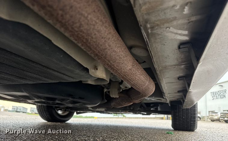 image for item EM8163 2010 Dodge Grand Caravan SXT van