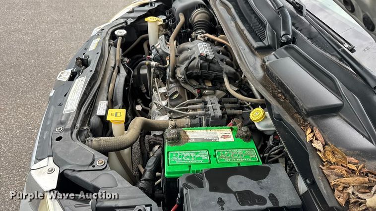 image for item EM8163 2010 Dodge Grand Caravan SXT van