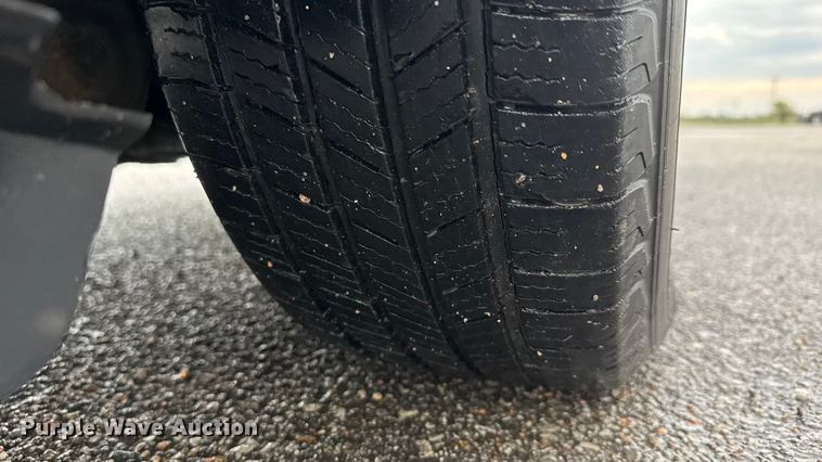 image for item EM8163 2010 Dodge Grand Caravan SXT van