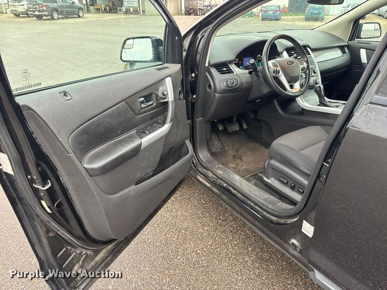 image for item EM8164 2013 Ford Edge SEL SUV