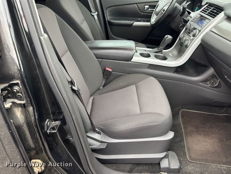 image for item EM8164 2013 Ford Edge SEL SUV