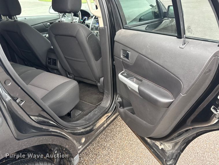 image for item EM8164 2013 Ford Edge SEL SUV